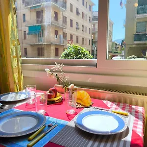 Appartamento Casa Marechiaro Con Parcheggio Incluso E Giardino, Rapallo